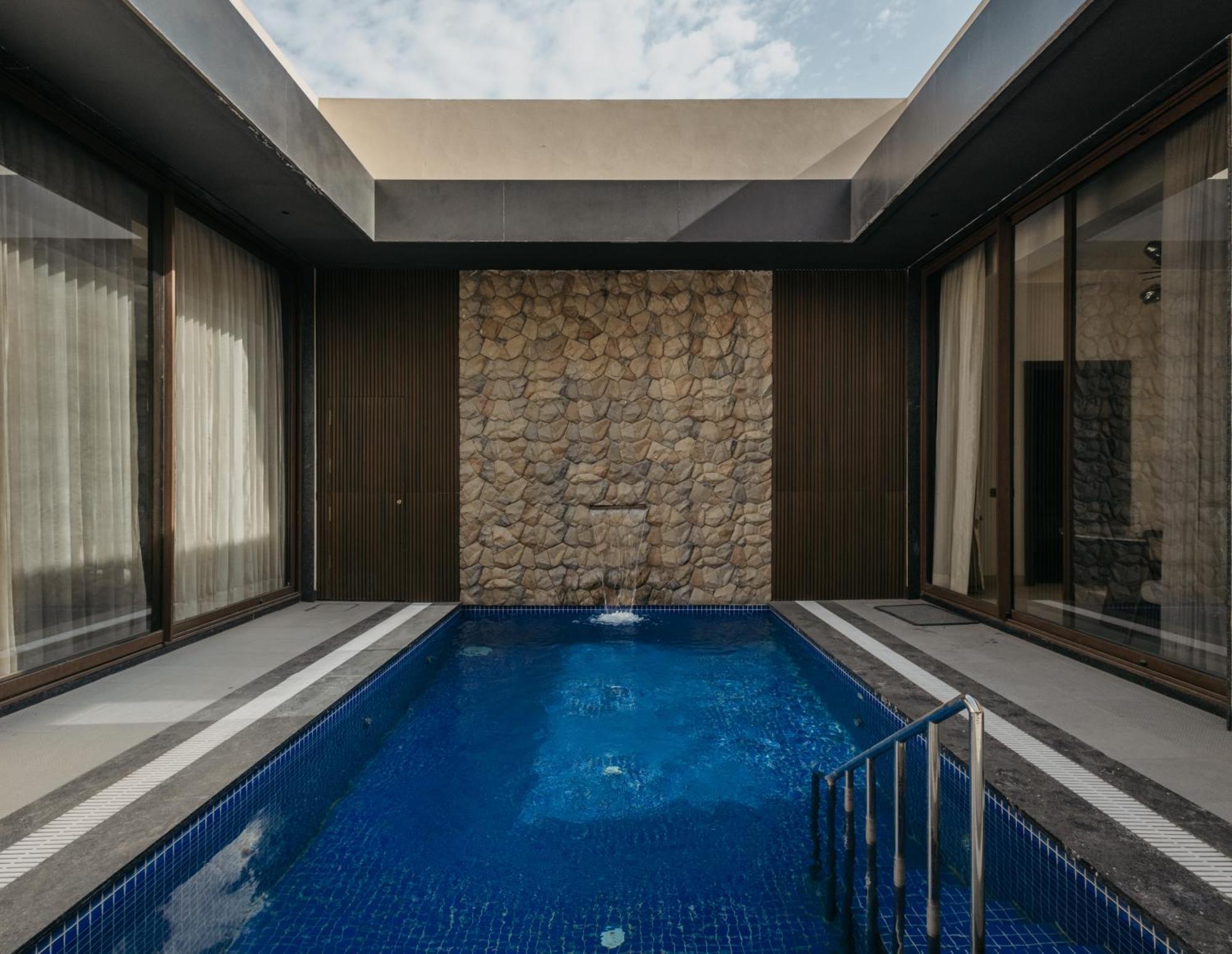 Luxury Lofts Hotel Amritsar Eksteriør billede