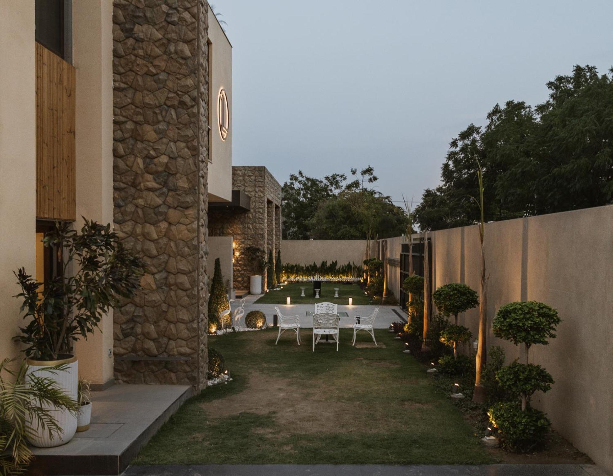 Luxury Lofts Hotel Amritsar Eksteriør billede